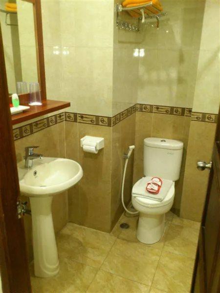 Maranatha Grand Hotel Джокякарта Екстериор снимка