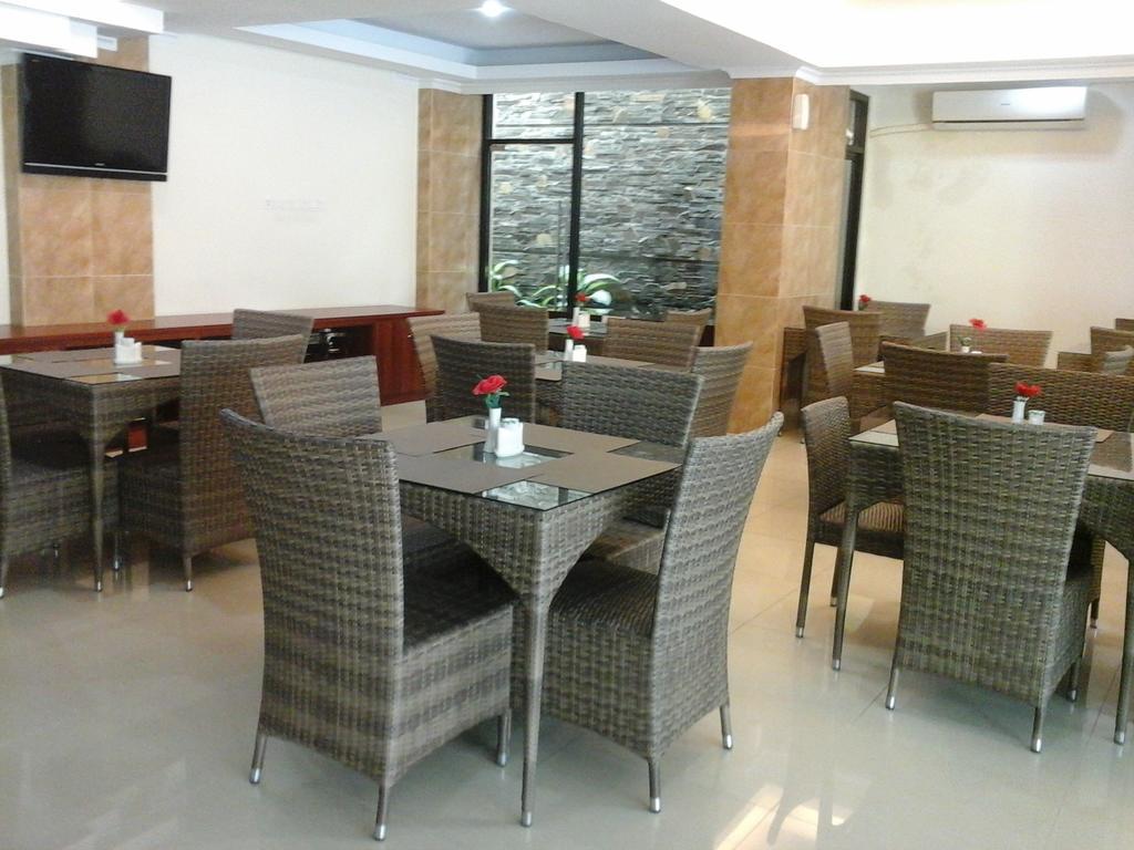 Maranatha Grand Hotel Джокякарта Екстериор снимка
