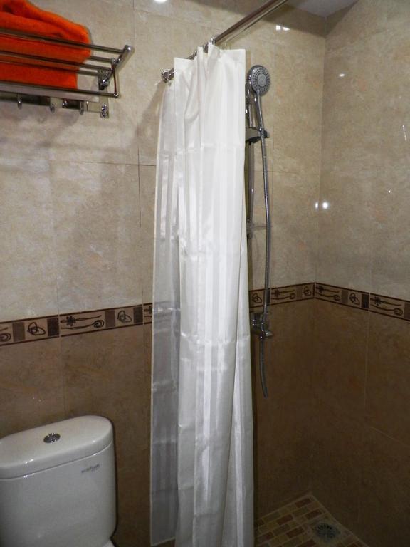 Maranatha Grand Hotel Джокякарта Стая снимка