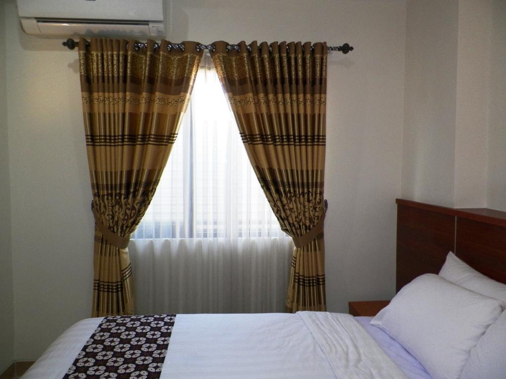 Maranatha Grand Hotel Джокякарта Екстериор снимка