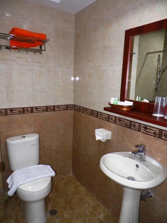 Maranatha Grand Hotel Джокякарта Екстериор снимка