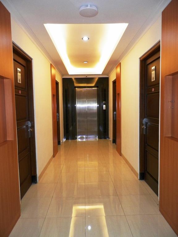 Maranatha Grand Hotel Джокякарта Екстериор снимка