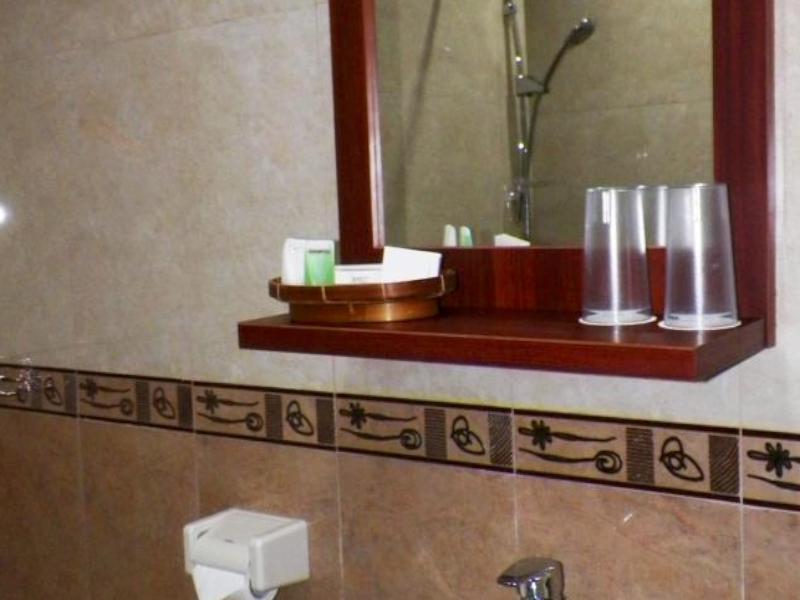 Maranatha Grand Hotel Джокякарта Екстериор снимка